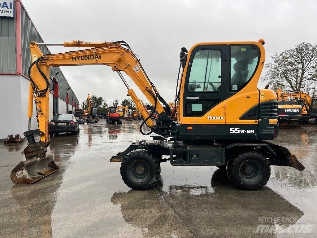 Hyundai R55W-9A Escavadoras de rodas