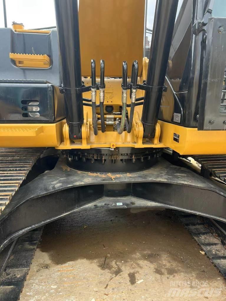 CAT 320 Escavadoras de rastos