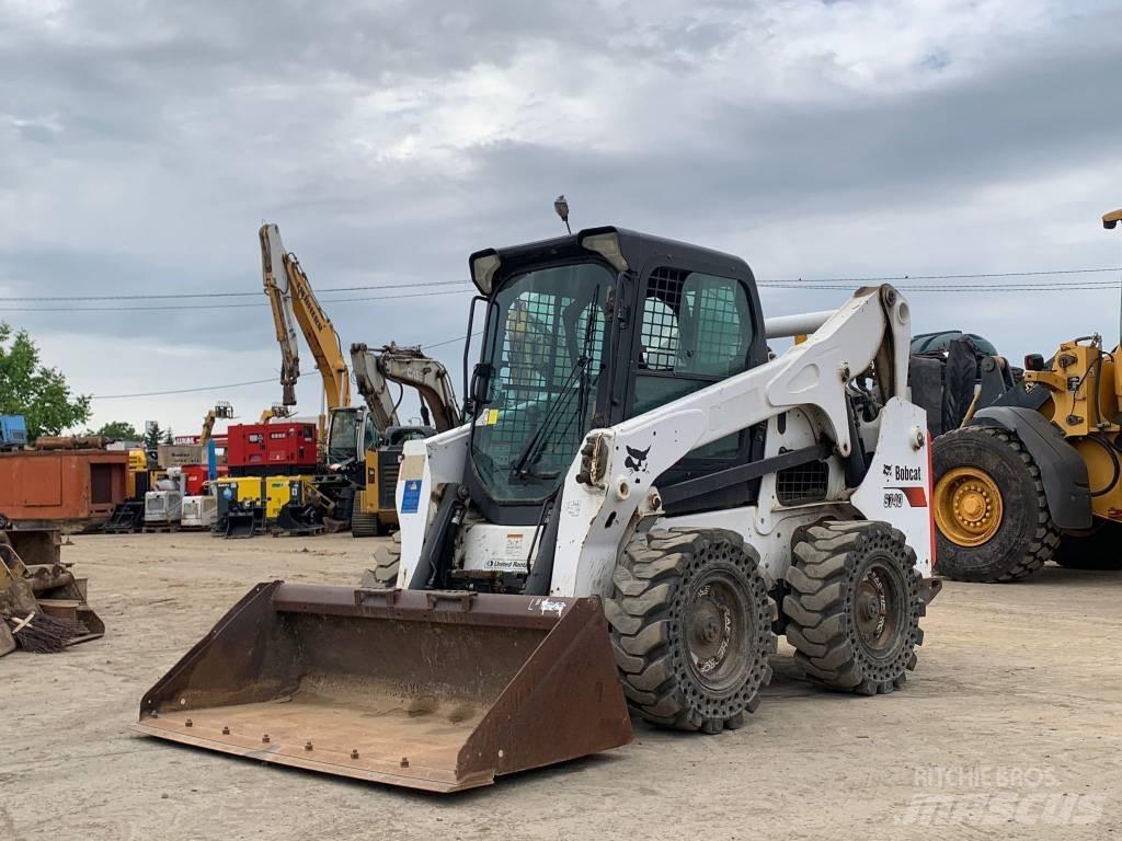 Bobcat S 740 Carregadoras de direcção deslizante
