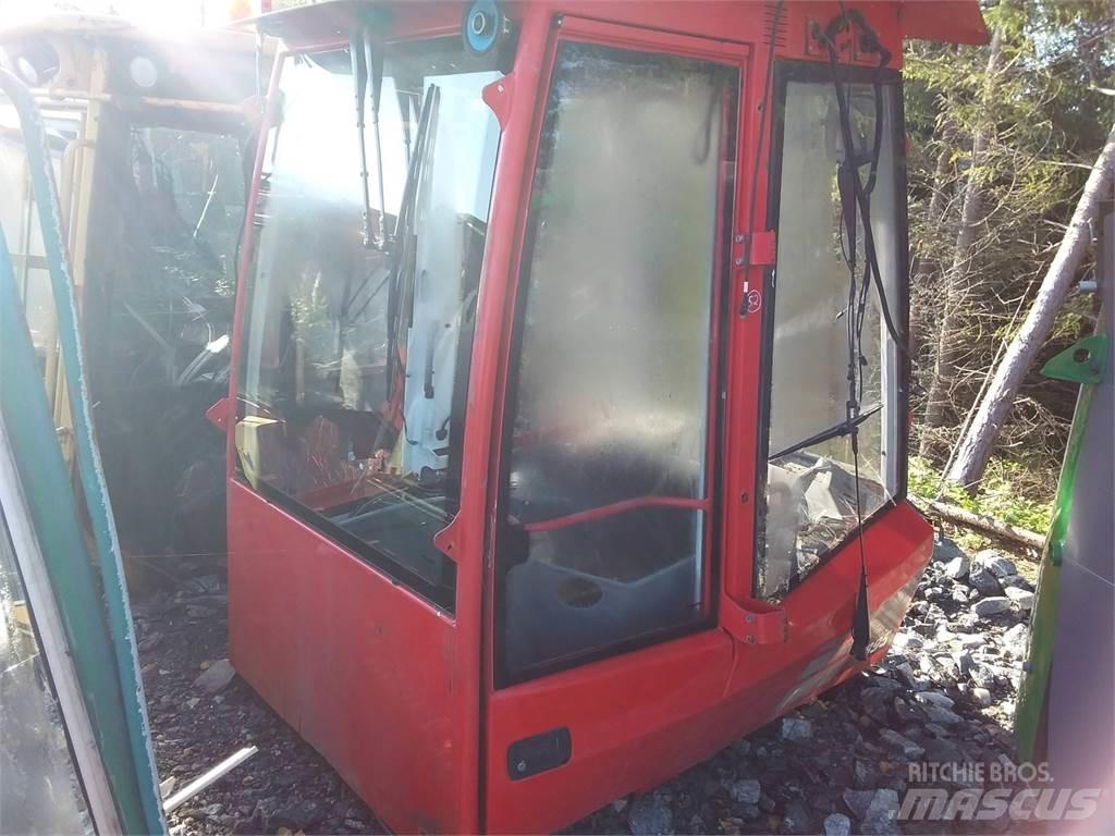 Komatsu 895 Cabines e interior