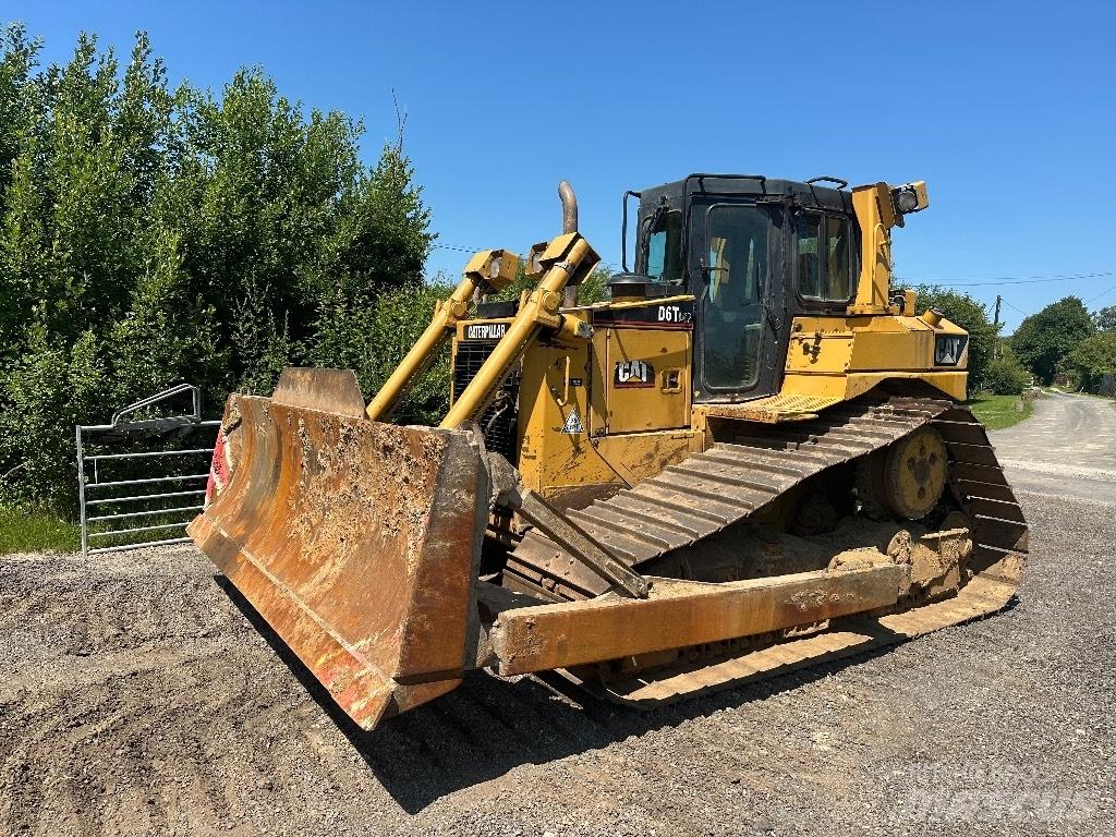 CAT D 6 T LGP Dozers - Tratores rastos