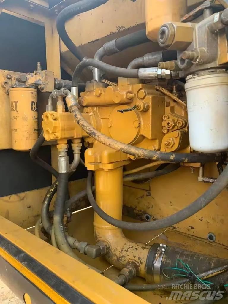 CAT 330 D Escavadoras de rastos