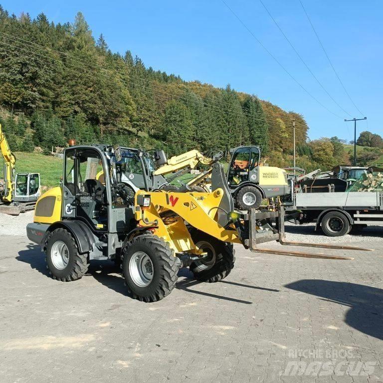 Wacker Neuson WL 44 Pás carregadoras de rodas