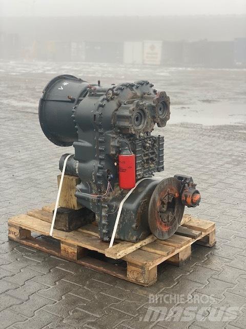Hitachi ZF 4WG-210 Transmissão