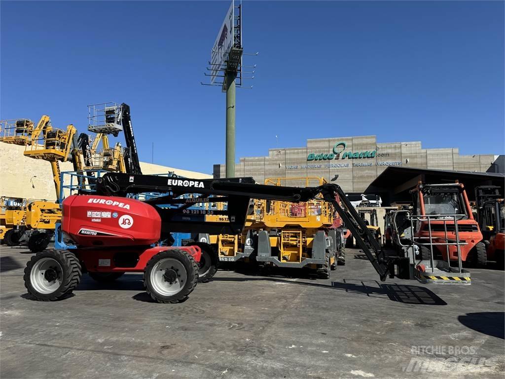 Manitou 180ATJ RC Elevadores braços articulados