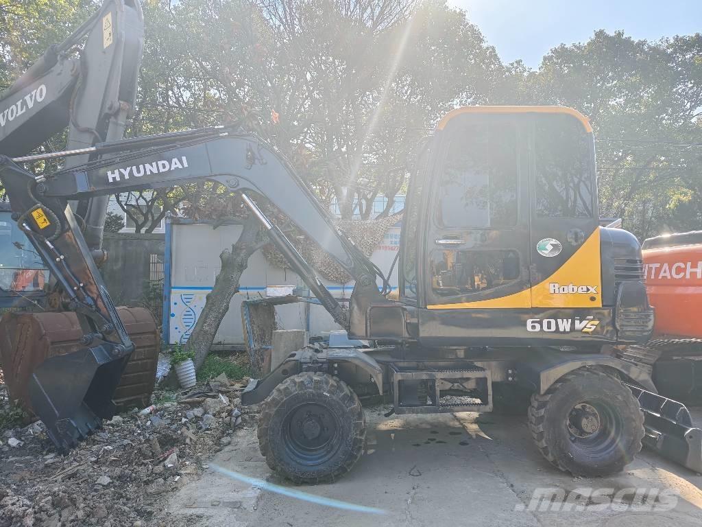 Hyundai 60 W VS Mini Escavadoras <7t