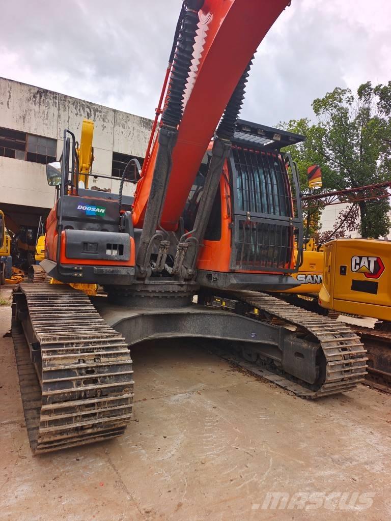 Doosan DX 300 LC-9C Escavadoras de rastos