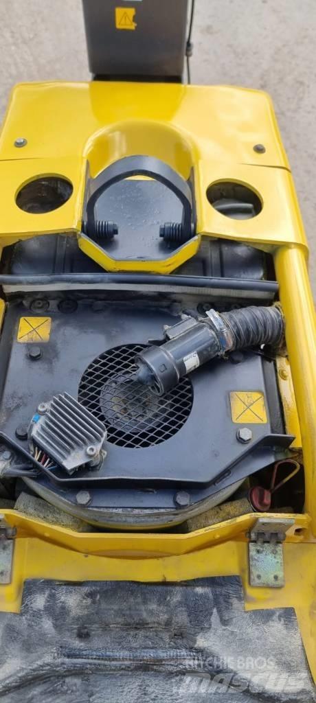 Atlas Copco LH 700 Placas compactadoras