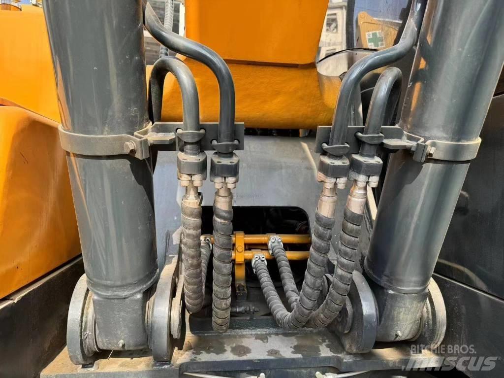 Hyundai R220LC-9S Escavadoras de rastos
