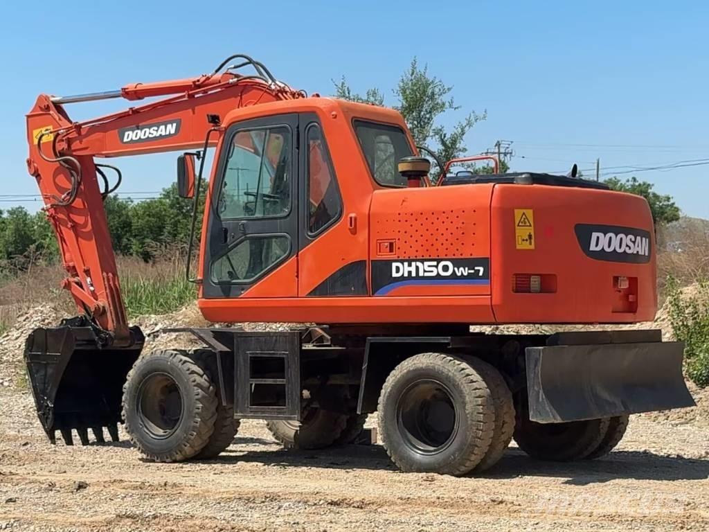 Doosan DH150 W-7 Escavadoras de rodas