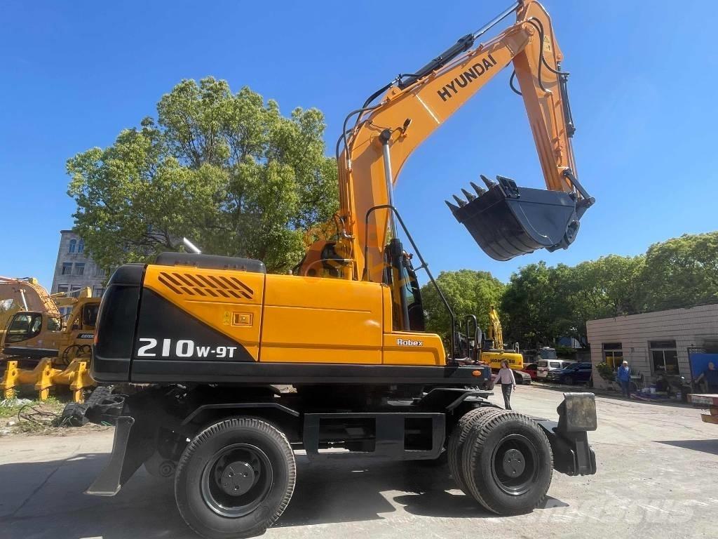 Hyundai 210W-9 Escavadoras de rodas