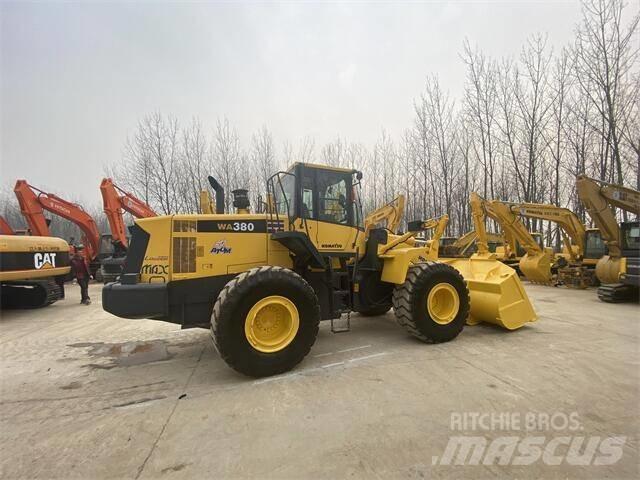 Komatsu WA380 Pás carregadoras de rodas