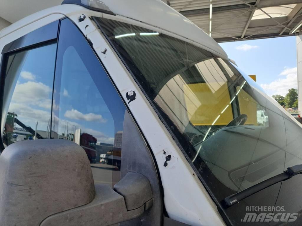 Iveco Daily 35C15 Camiões de Transporte Auto