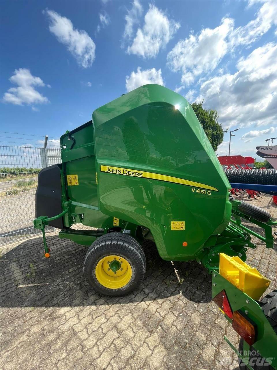 John Deere V451G Enfardadeira de rolos