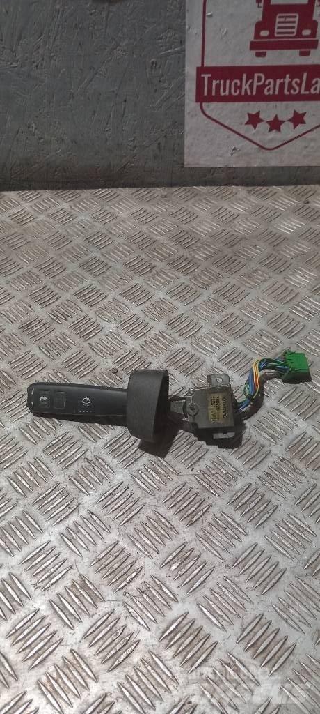 Volvo FH 12    21005296 Cabines e interior