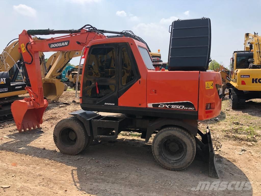 Doosan DX150W Escavadoras de rastos