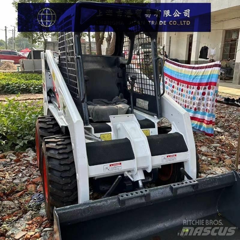 Bobcat S 130 Carregadoras de direcção deslizante