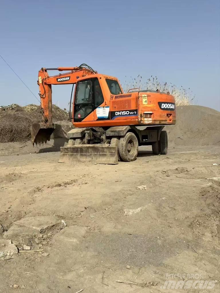 Doosan DH150 W-7 Escavadoras de rodas