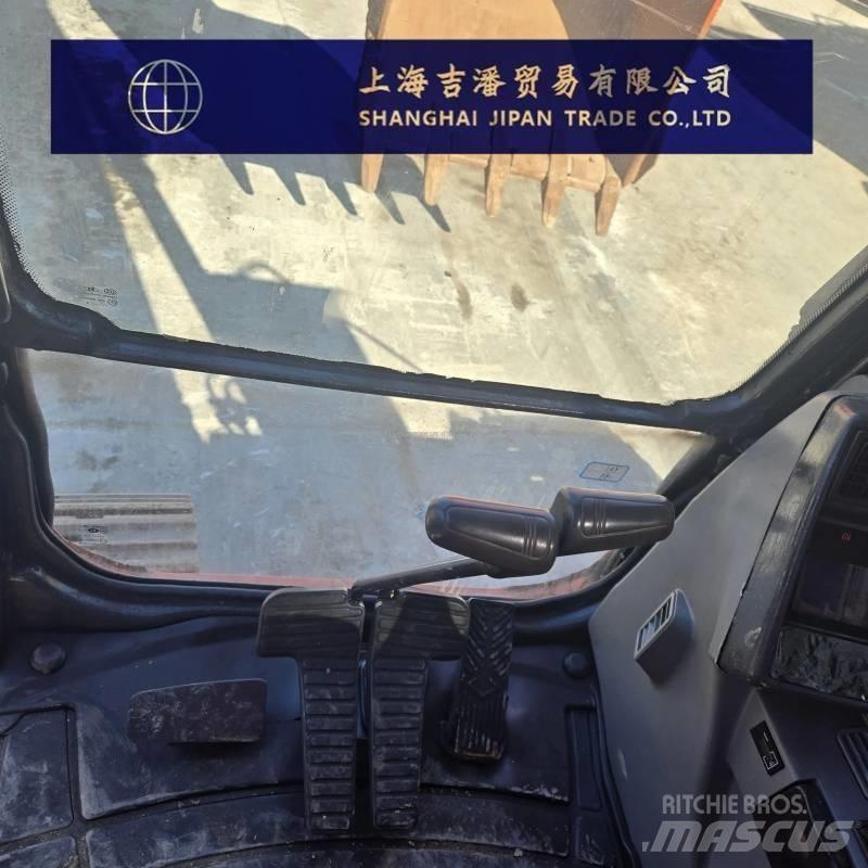 Doosan DX 225 Escavadoras de rastos