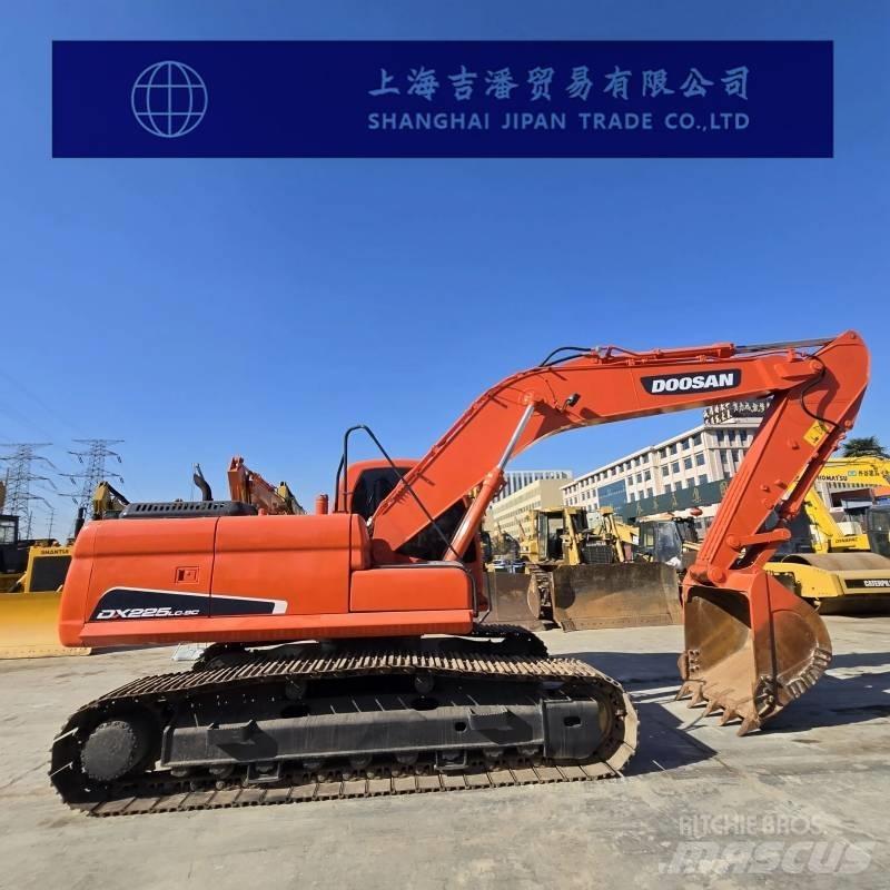 Doosan DX 225 Escavadoras de rastos
