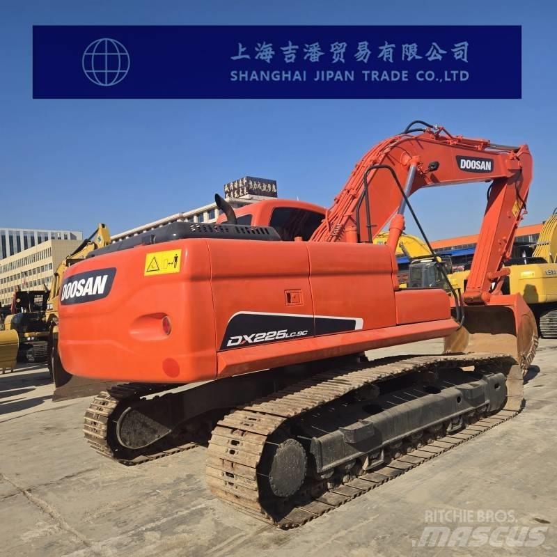 Doosan DX 225 Escavadoras de rastos