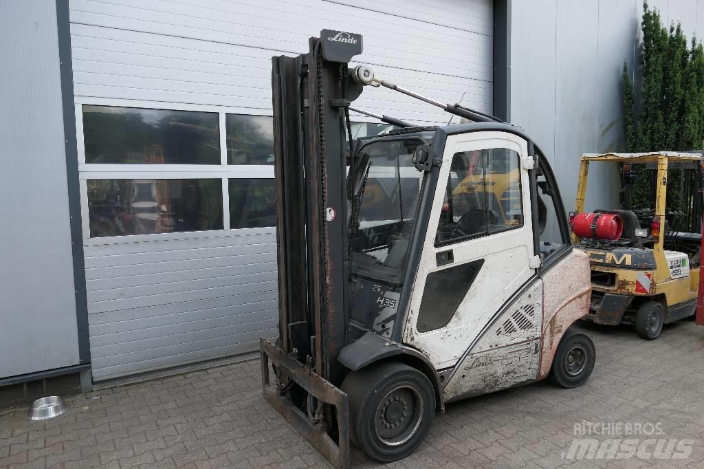 Linde H 35 D - 01 Empilhadores Diesel
