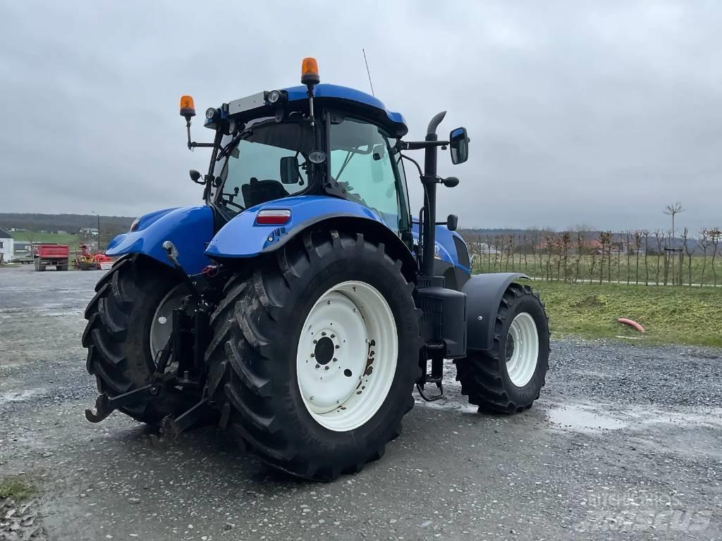 New Holland T 7.210 Tratores Agrícolas usados