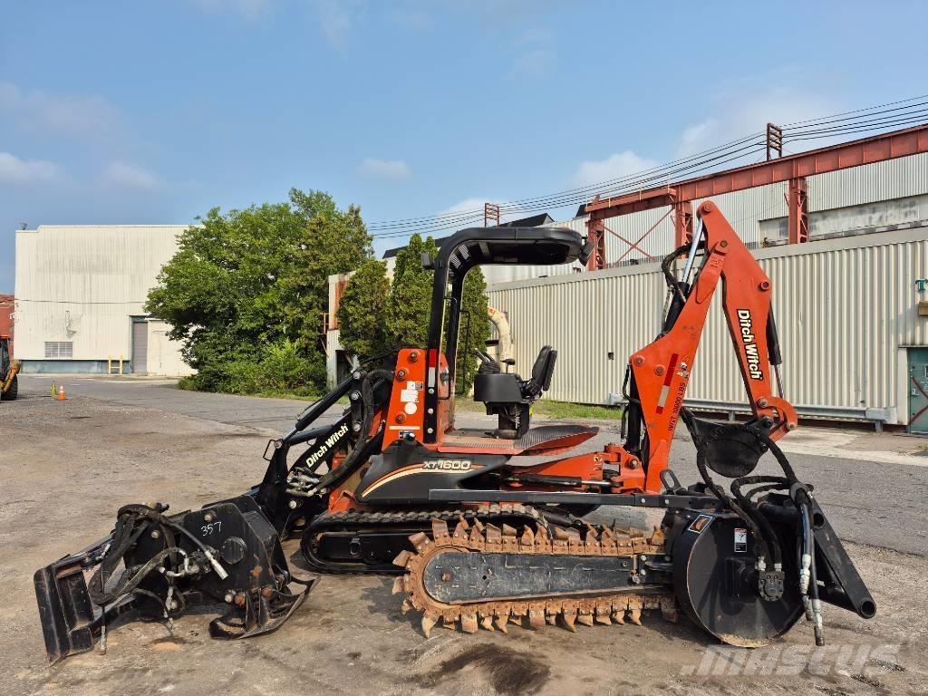 Ditch Witch XT 1600 Retroescavadoras