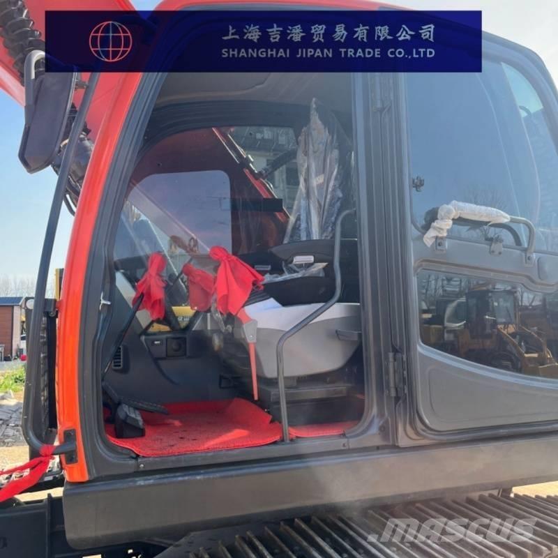 Doosan DX 225 Escavadoras de rastos