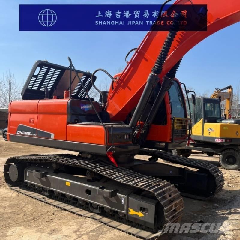 Doosan DX 225 Escavadoras de rastos