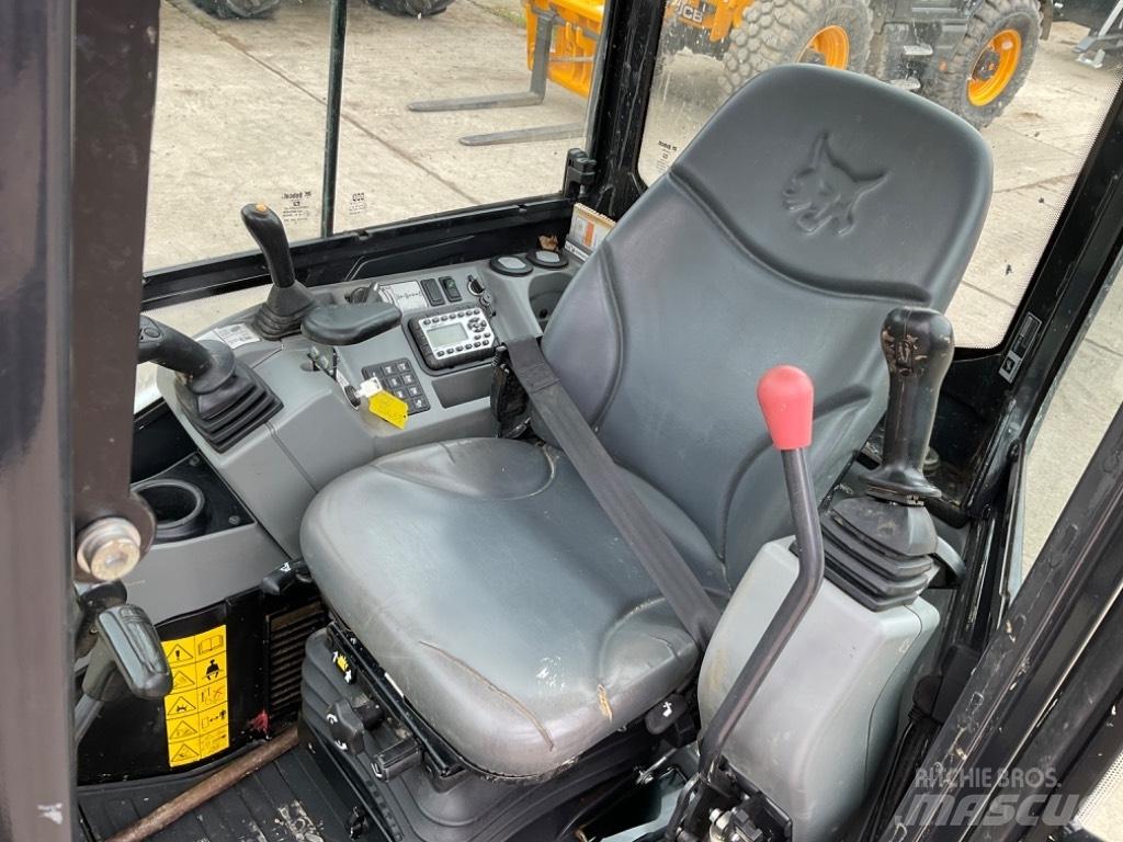Bobcat E 27 Mini Escavadoras <7t