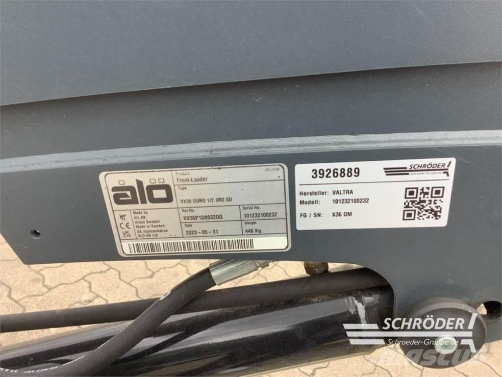 Valtra X36 DM Carregadoras frontais e escavadoras