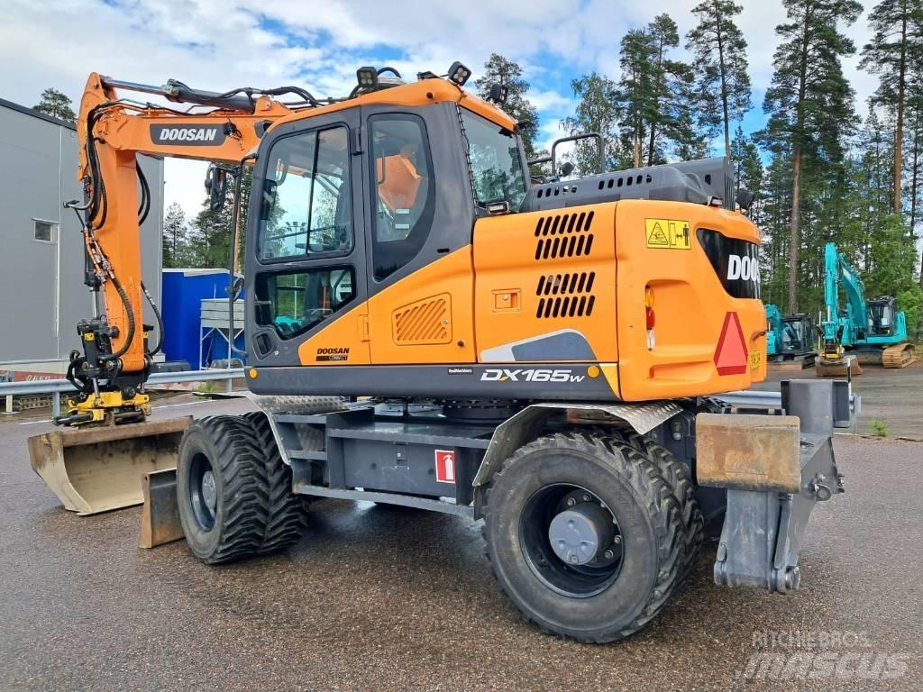 Doosan DX 165 W-5 Escavadoras de rodas