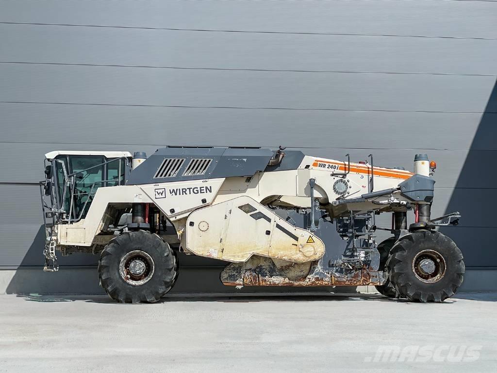 Wirtgen WR 240i Recicladores de asfalto