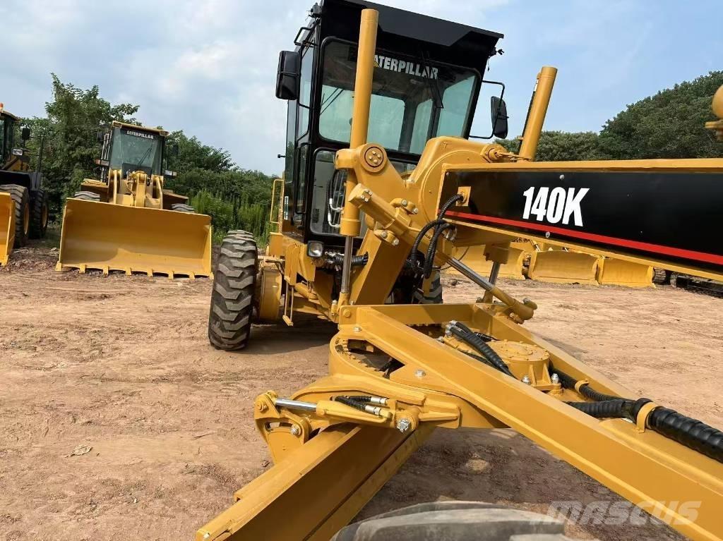 CAT 140 K Motoniveladoras