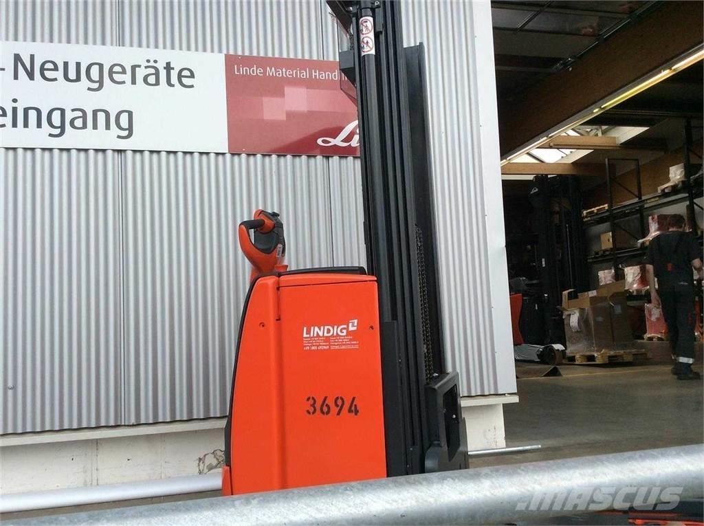 Linde L16I Self propelled stackers
