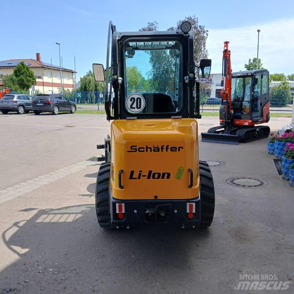 Schäffer Lader 24e Carregadoras de direcção deslizante