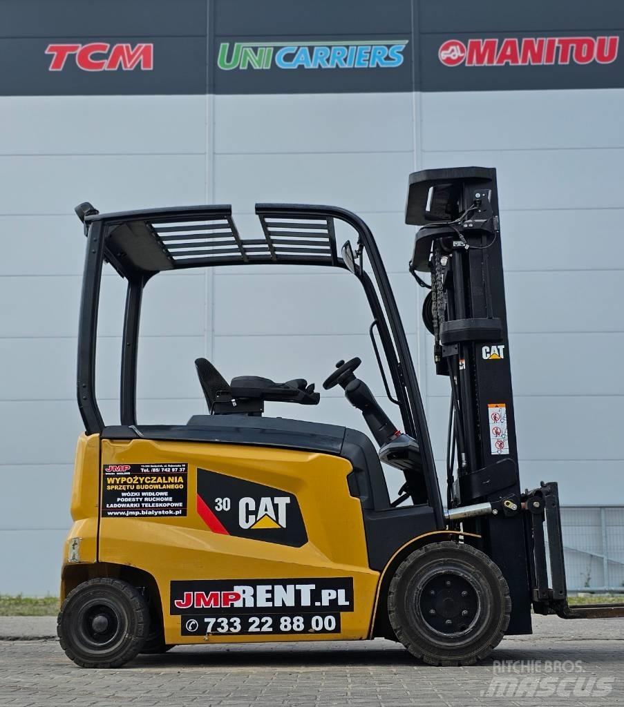 CAT EP 30 CN Empilhadores eléctricos