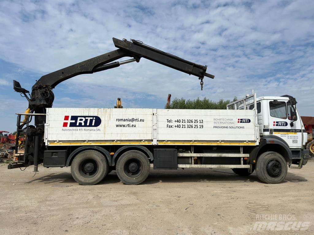 Mercedes-Benz 2531 Camiões grua