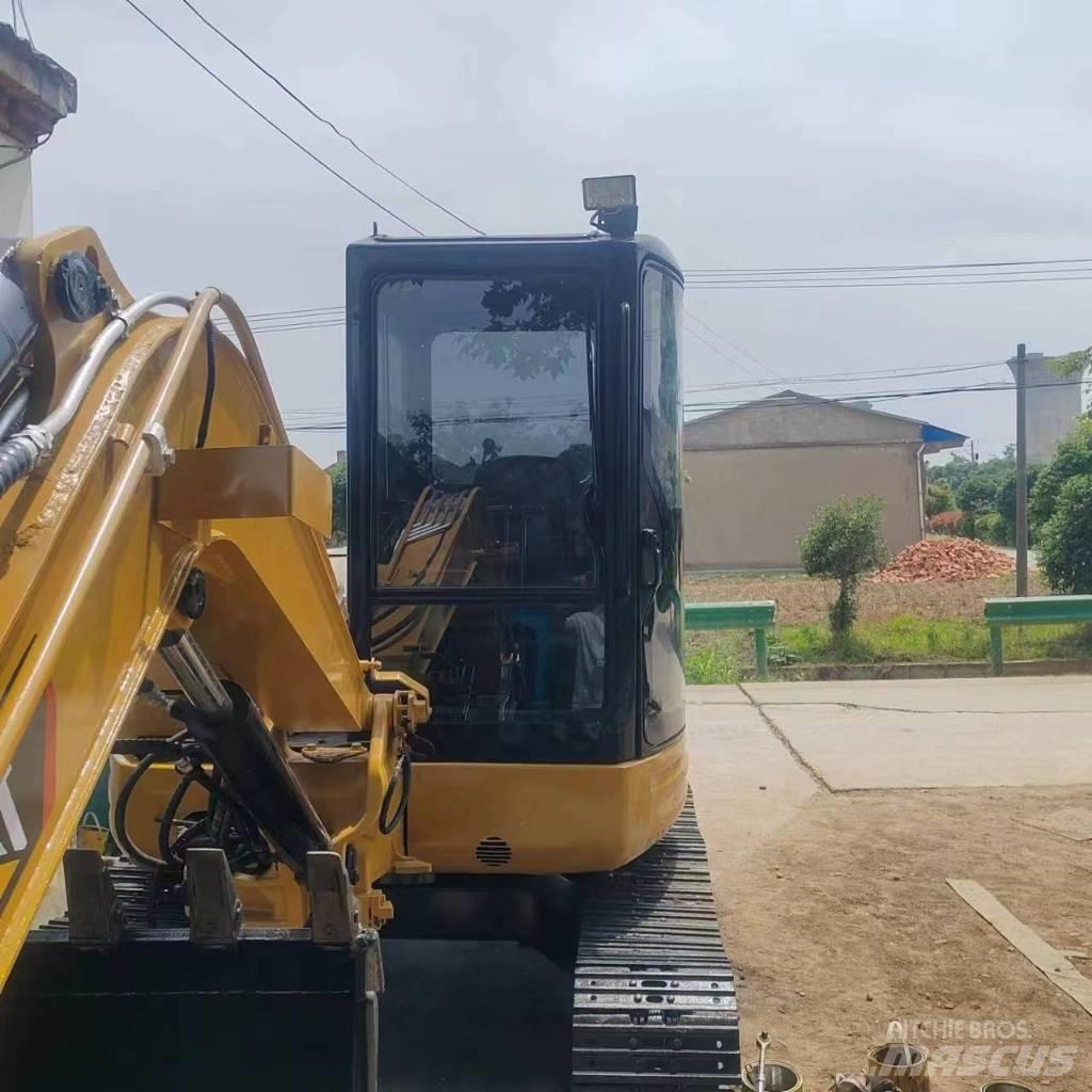 CAT 303.5 E CR Mini Escavadoras <7t