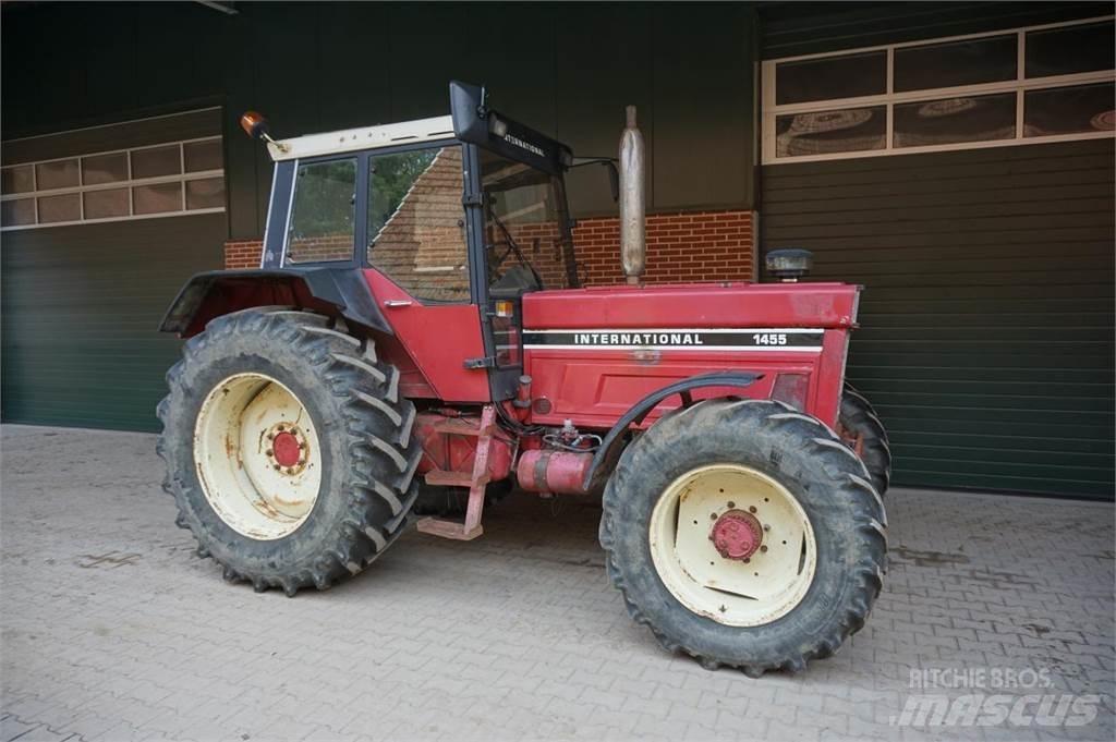 Case IH IHC 1455 Tratores Agrícolas usados