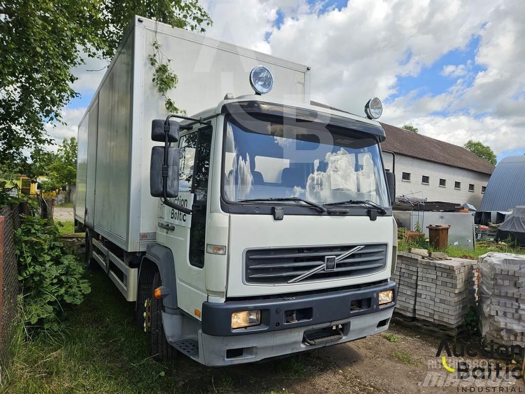 Volvo FL615 Camiões de caixa fechada