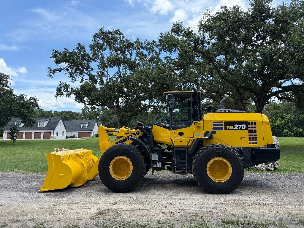 Komatsu WA 270-8 Pás carregadoras de rodas