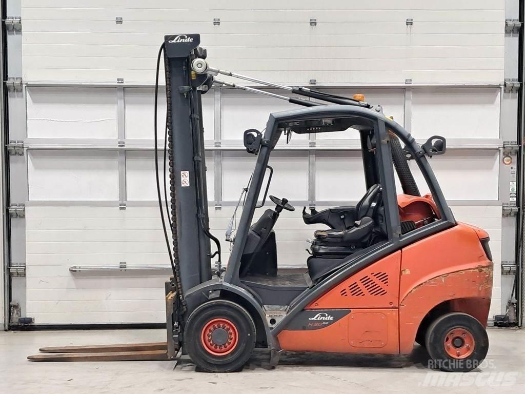 Linde H30T-02 Empilhadores a gás