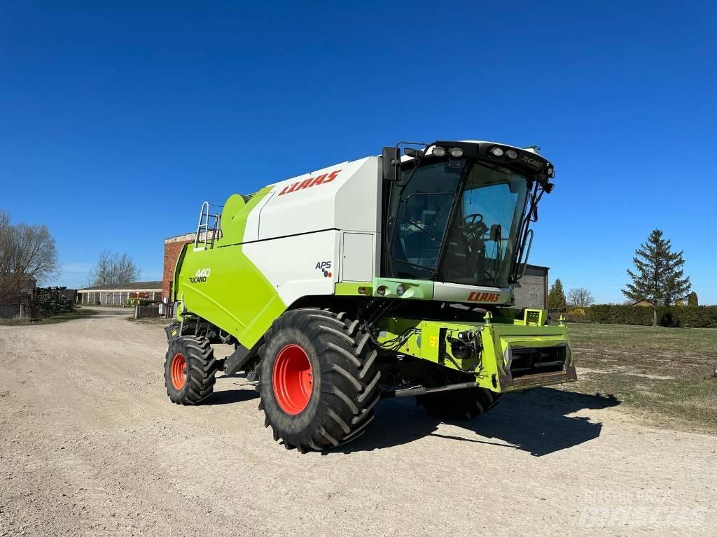 CLAAS Tucano 440 Ceifeiras debulhadoras