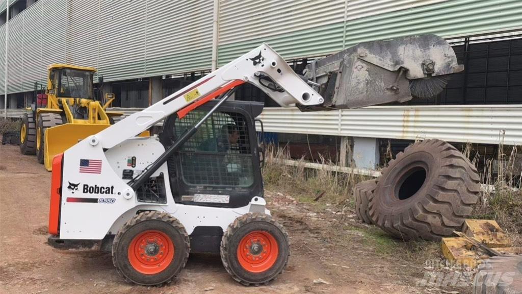 Bobcat S 550 Carregadoras de direcção deslizante