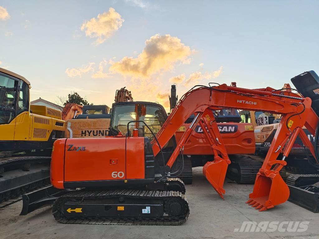 Hitachi ZX 60 Mini Escavadoras <7t