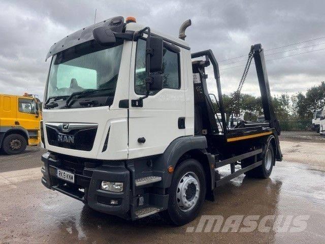 MAN TGM 18.250 Camiões multibenne