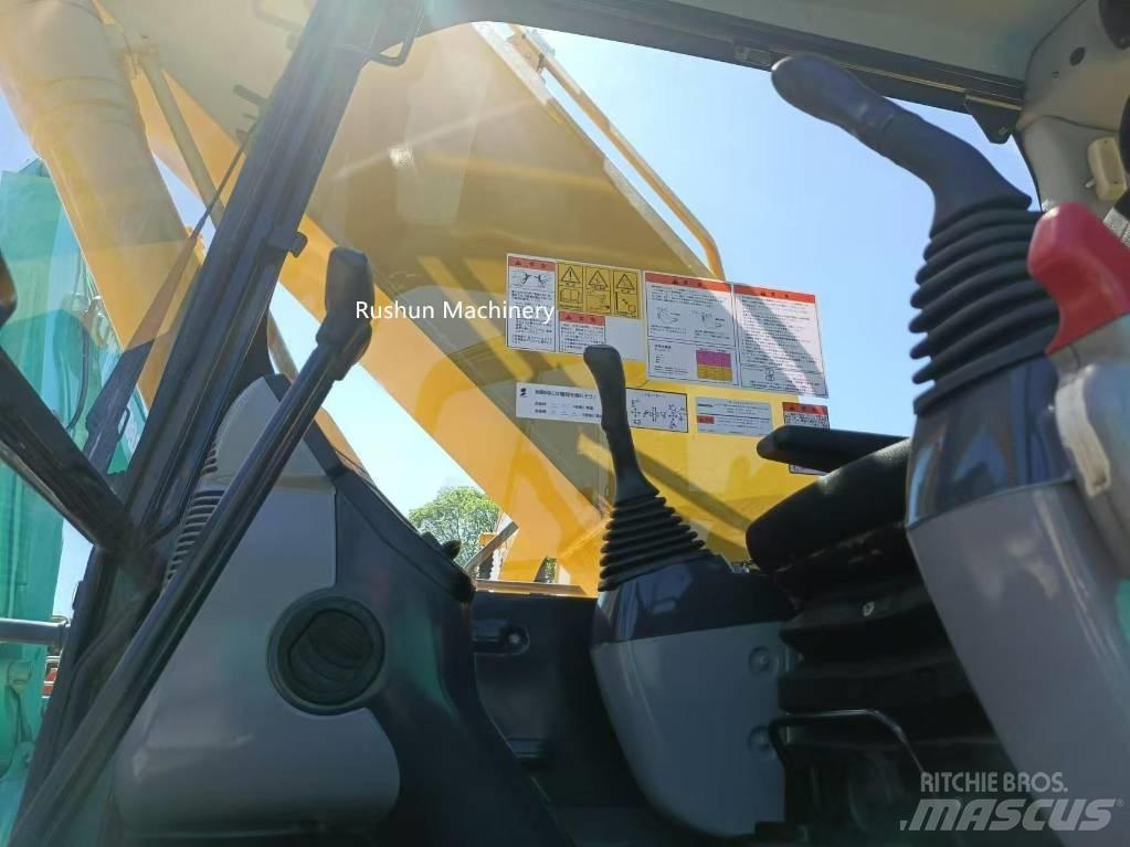 Komatsu PC 220-8 Escavadoras de rastos