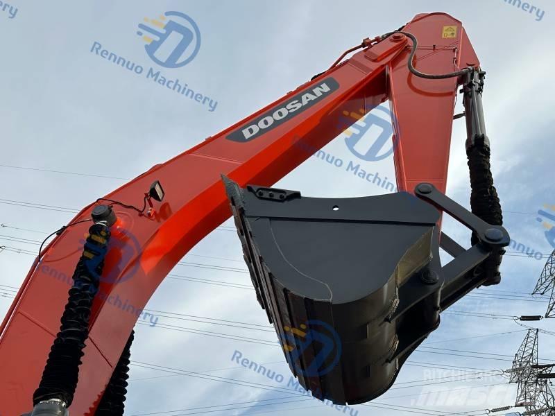 Doosan DX 300LC-9C Escavadoras de rastos